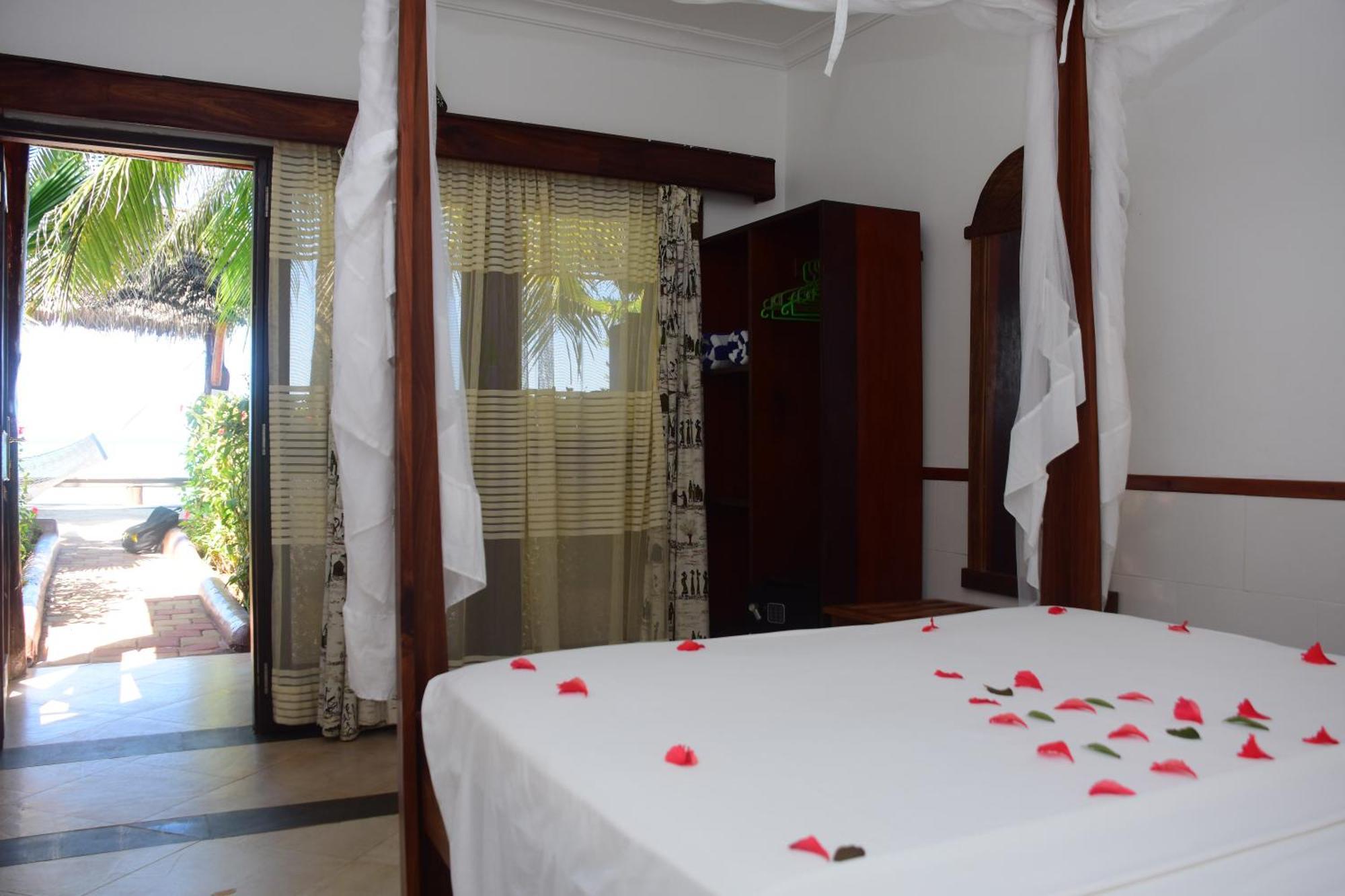 Mnarani Beach Cottages Nungwi Exterior foto